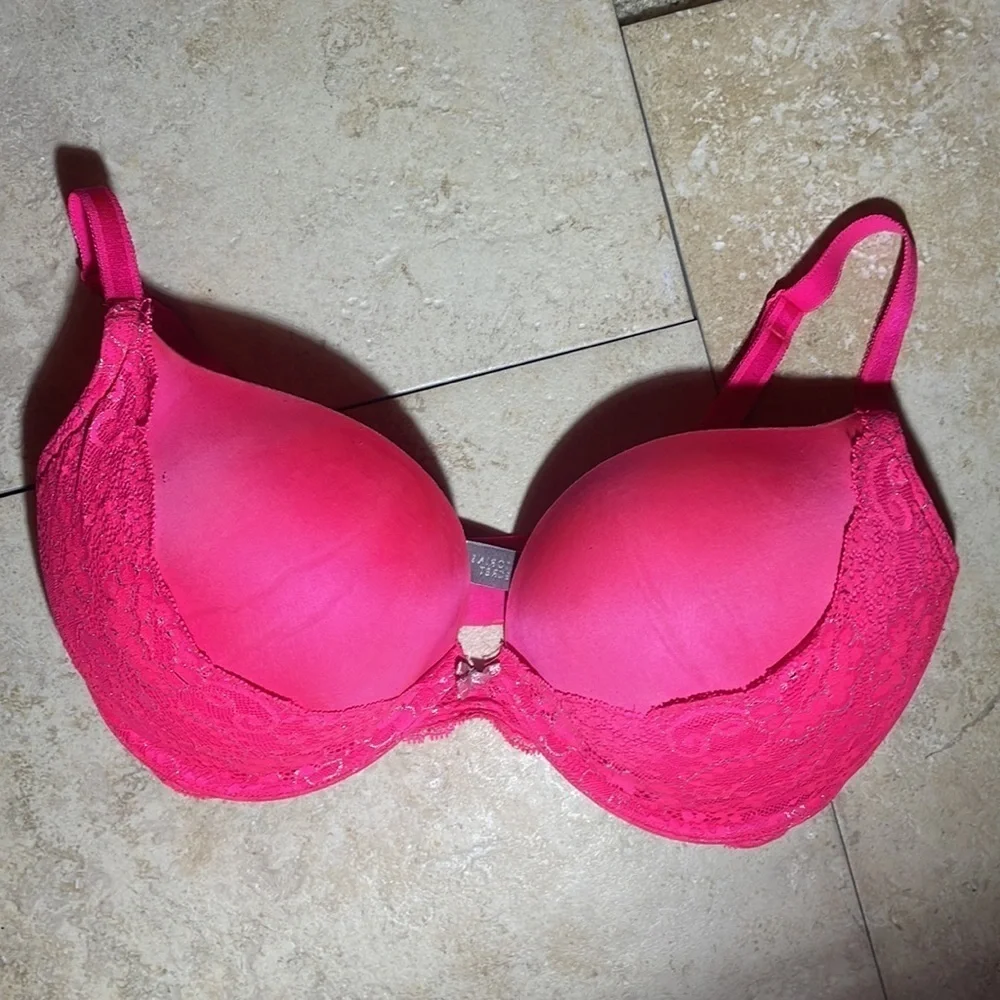 Victoria’s Secret 38C bombshell pushup padded neon pink with lace & metallic - Picture 2 of 6